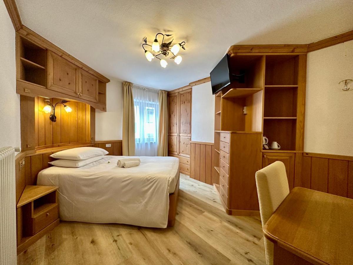 B&B Family Accommodation Canazei Bike Friendly Екстериор снимка