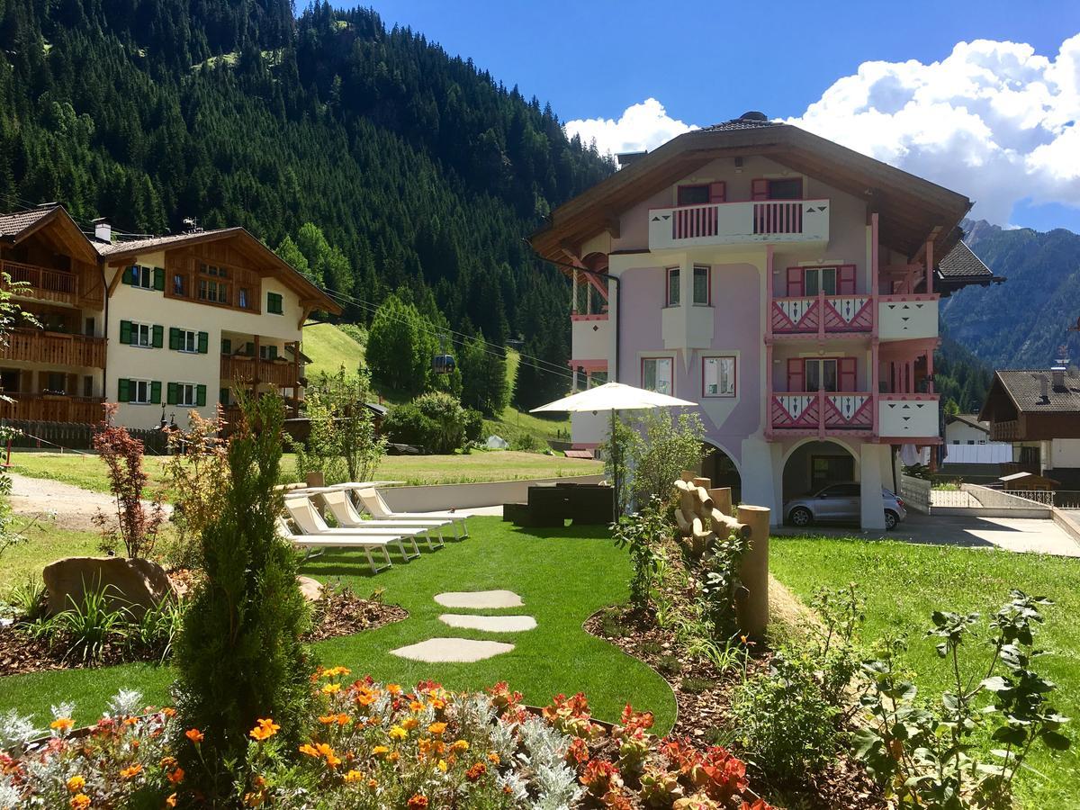 B&B Family Accommodation Canazei Bike Friendly Екстериор снимка